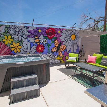 Bohemian Chic An Eclectic Escape-Hot Tub-Pet Friendly-No Pet Fees! Villa Albuquerque Exterior foto