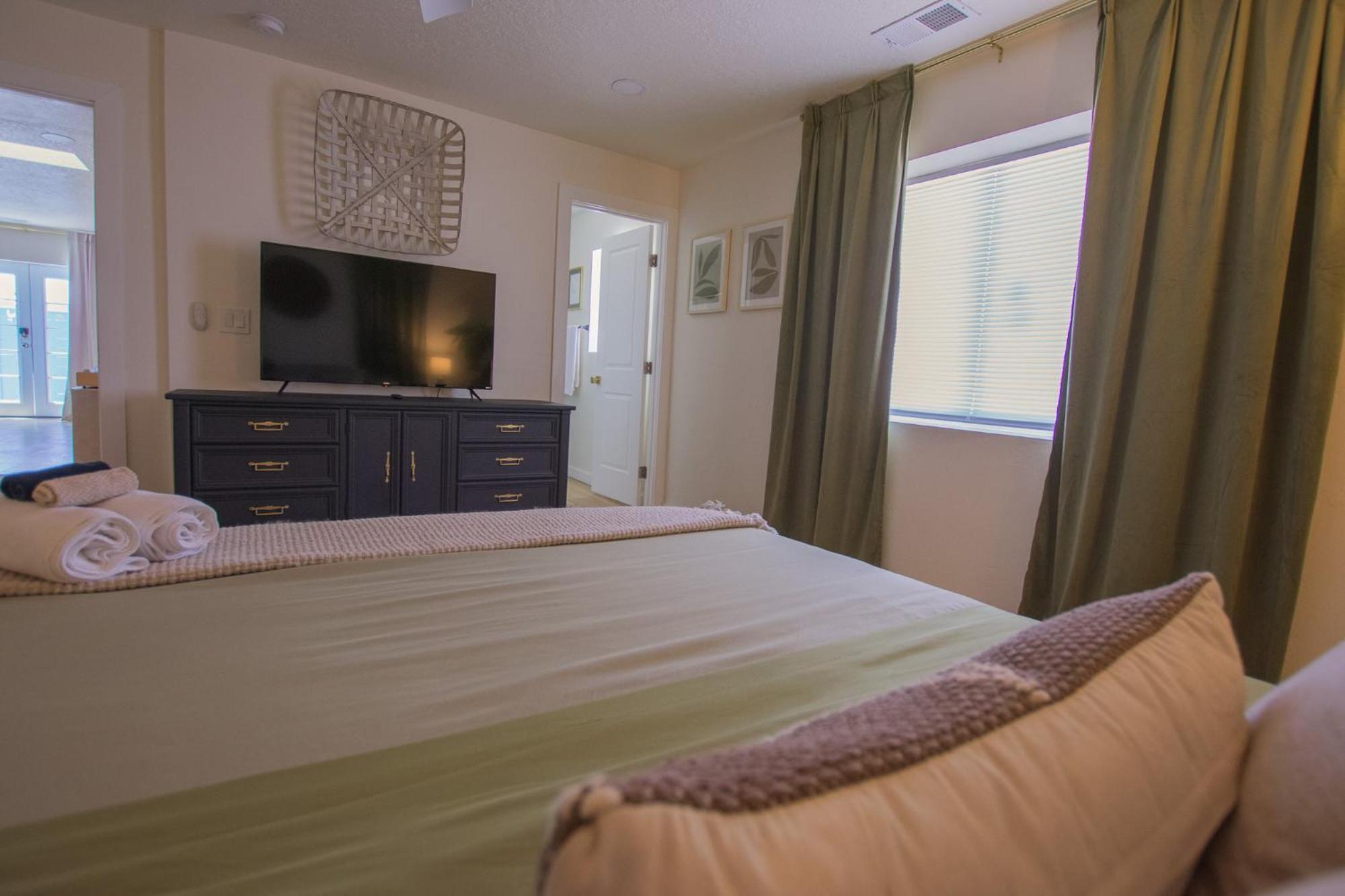 Bohemian Chic An Eclectic Escape-Hot Tub-Pet Friendly-No Pet Fees! Villa Albuquerque Exterior foto